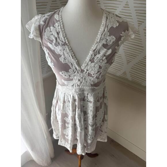 Main Strip Women’s Large Lace Mini Dress - Picture 2 of 6